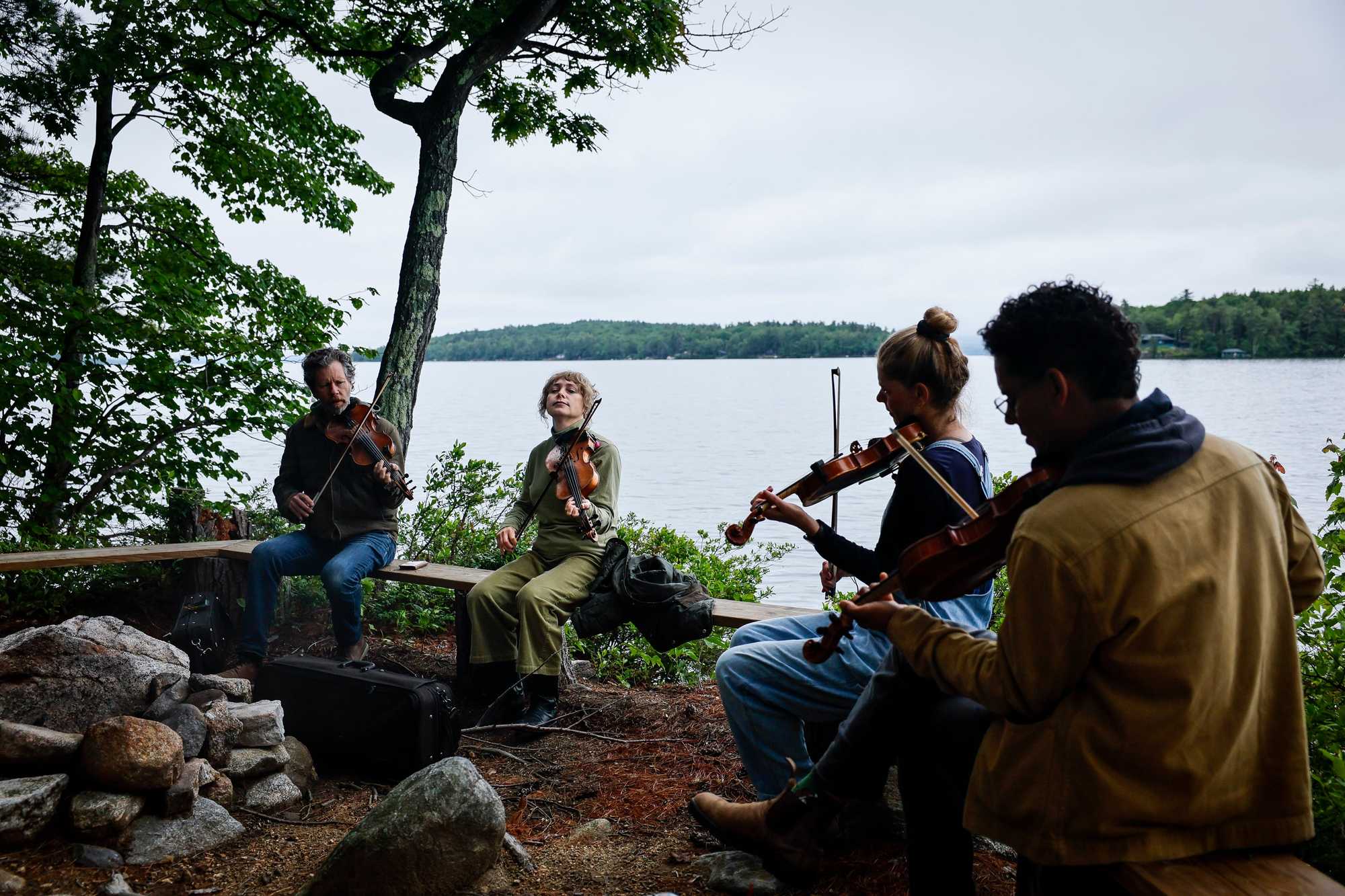 Kelli Jones (center) leads an advanced Cajun fiddle class.