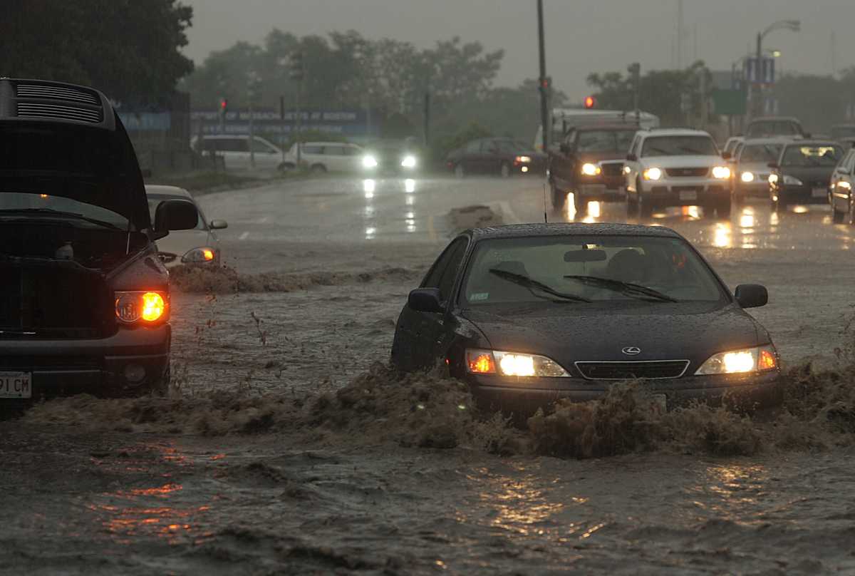 If Massachusetts can’t fix floody Morrissey Blvd., how will it keep all our roads and rails dry?