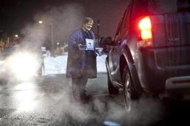 The overwhelmingly positive response to ashes-to-go reaffirmed Wendy’s belief that the church needs to move ministry beyond the church walls. She ministered from the sidewalk throughout the day, navigating slush and traffic to offer the blessing of ashes.