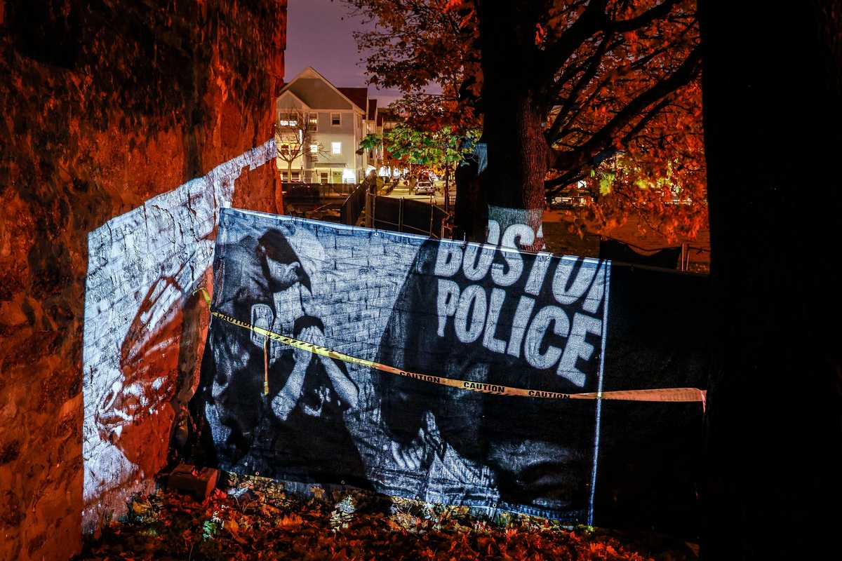查尔斯·斯图尔特：凶手和警察暴力的波士顿遗产