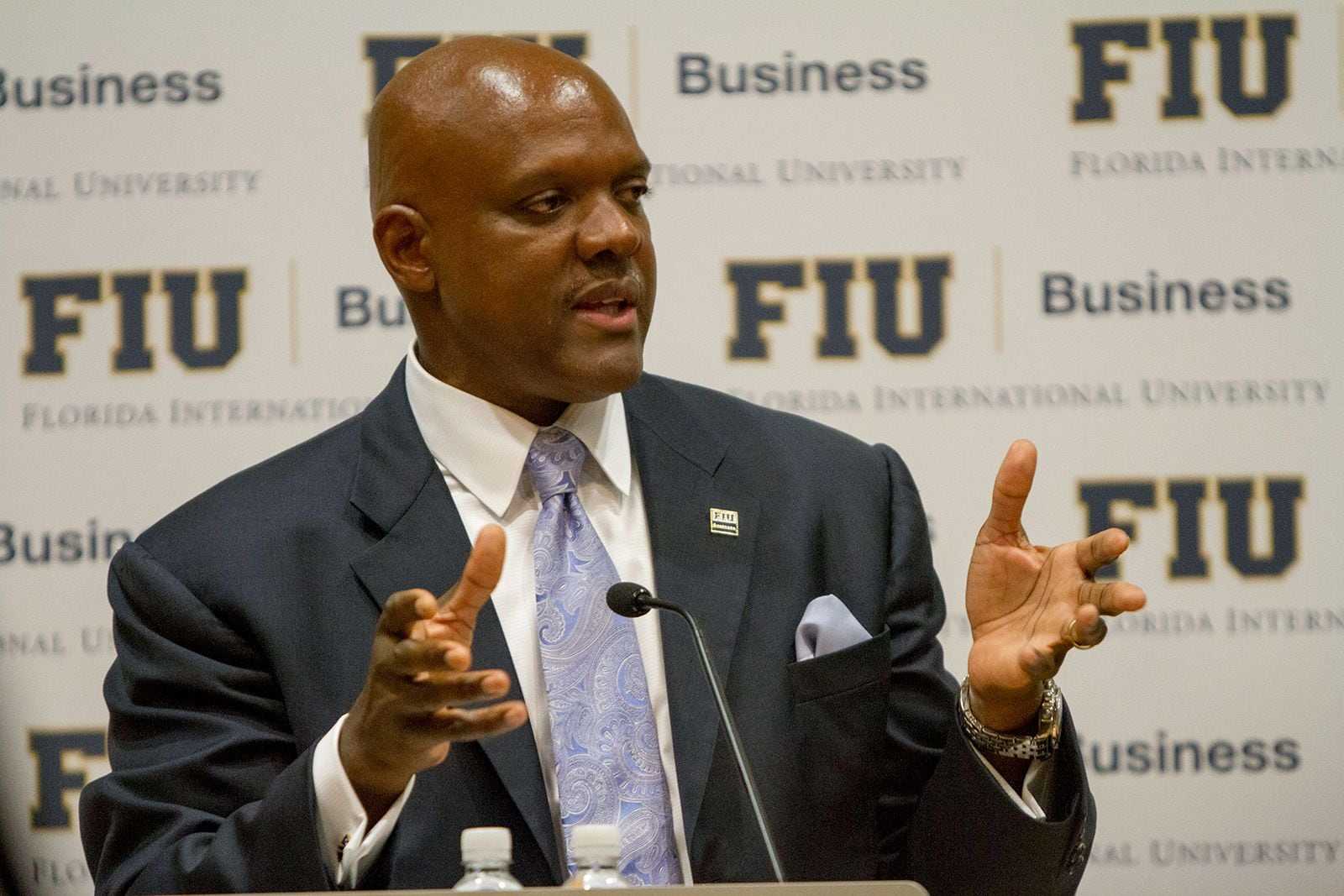 Rubén José King-Shaw Jr. (FIU)