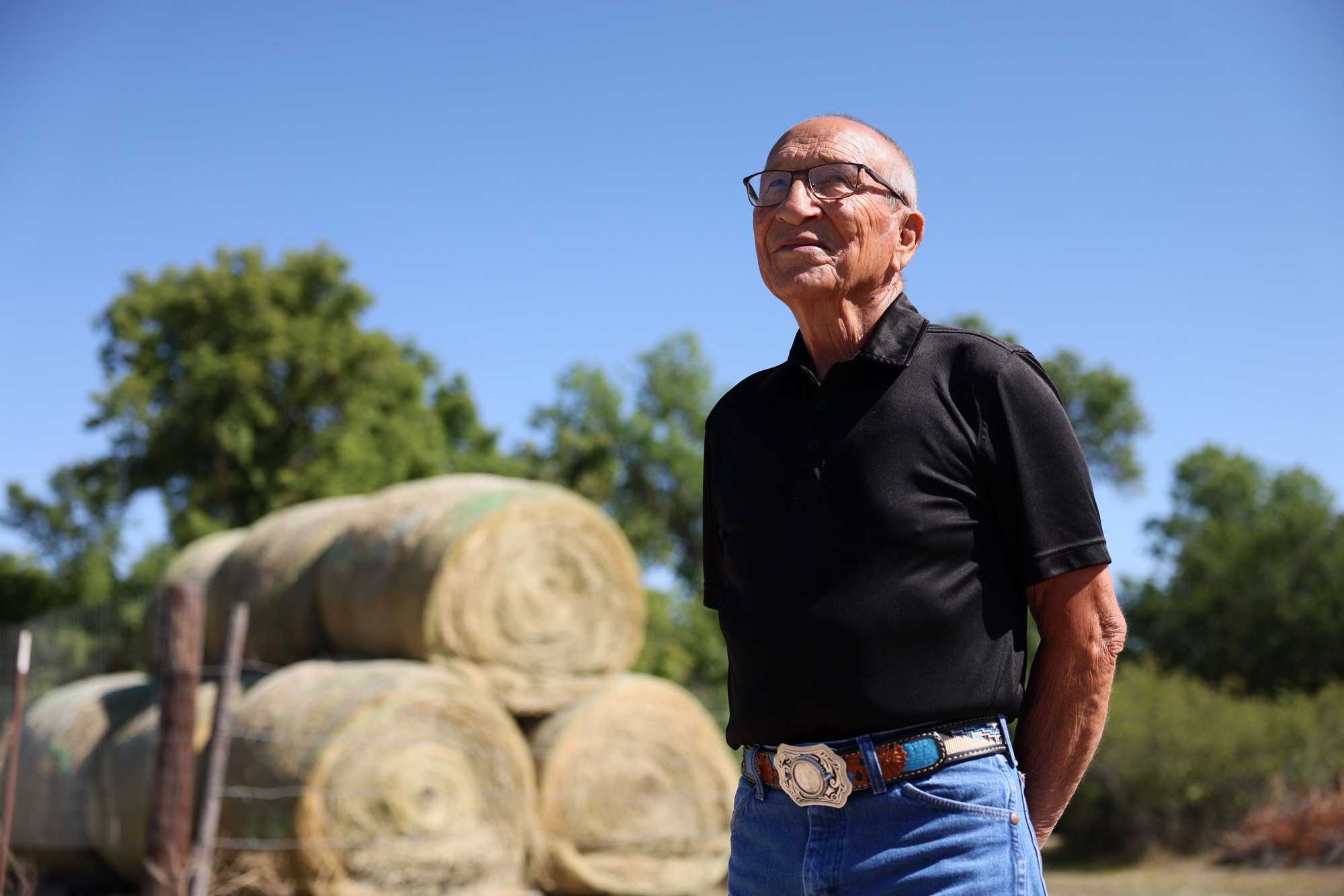 Former jockey Fred Ecoffey won more races in Nebraska than anyone else during his career. The South Dakota native began racing in 1957.

  