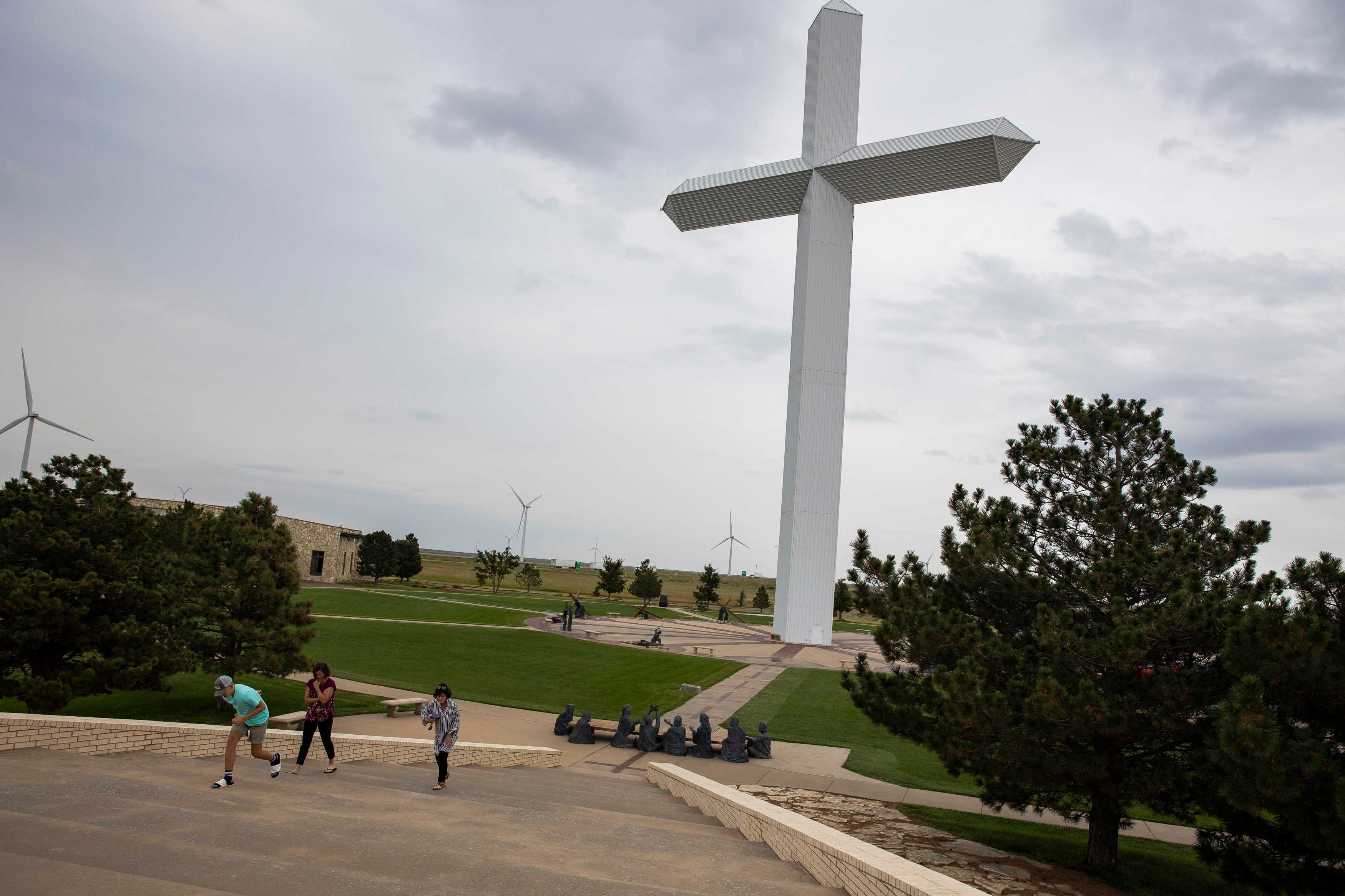 This giant cross located off Route 66 in Groom, Texas, measures 190 feet tall. It attracts a mix of believers, locals, and tourists who happen upon it.